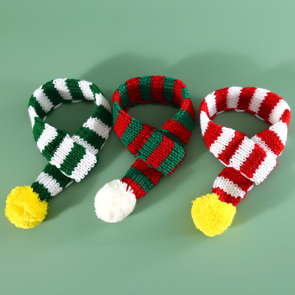 Knitted striped pet Christmas scarf